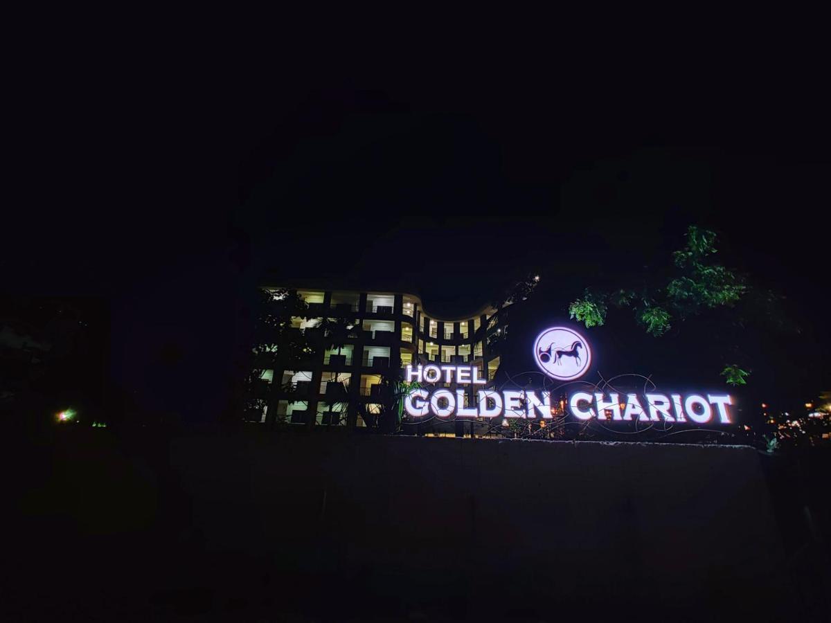 Golden Chariot Hotel Daman Buitenkant foto