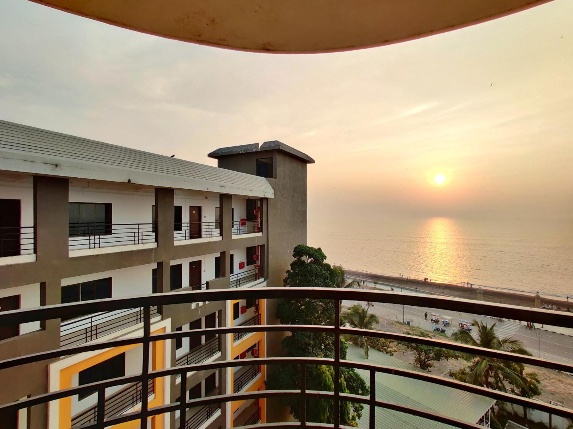 Golden Chariot Hotel Daman Buitenkant foto